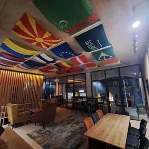 Hostal Karvi & Batumi