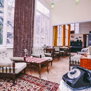  Hostal At Funicular