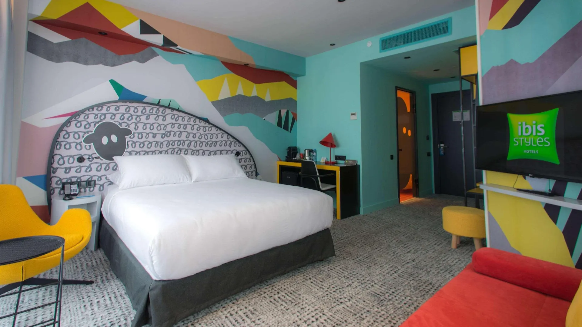 Ibis Styles Tbilisi Center Hotel